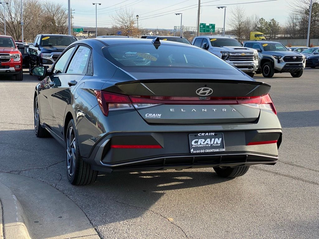 2025 Hyundai Elantra SEL Sport