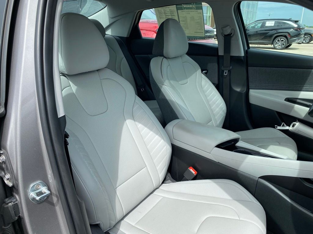 2022 Hyundai Elantra Limited