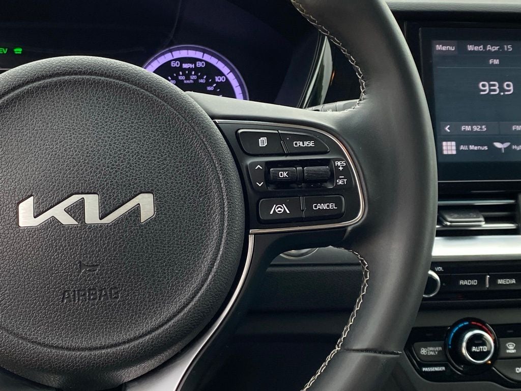 2022 Kia Niro LXS