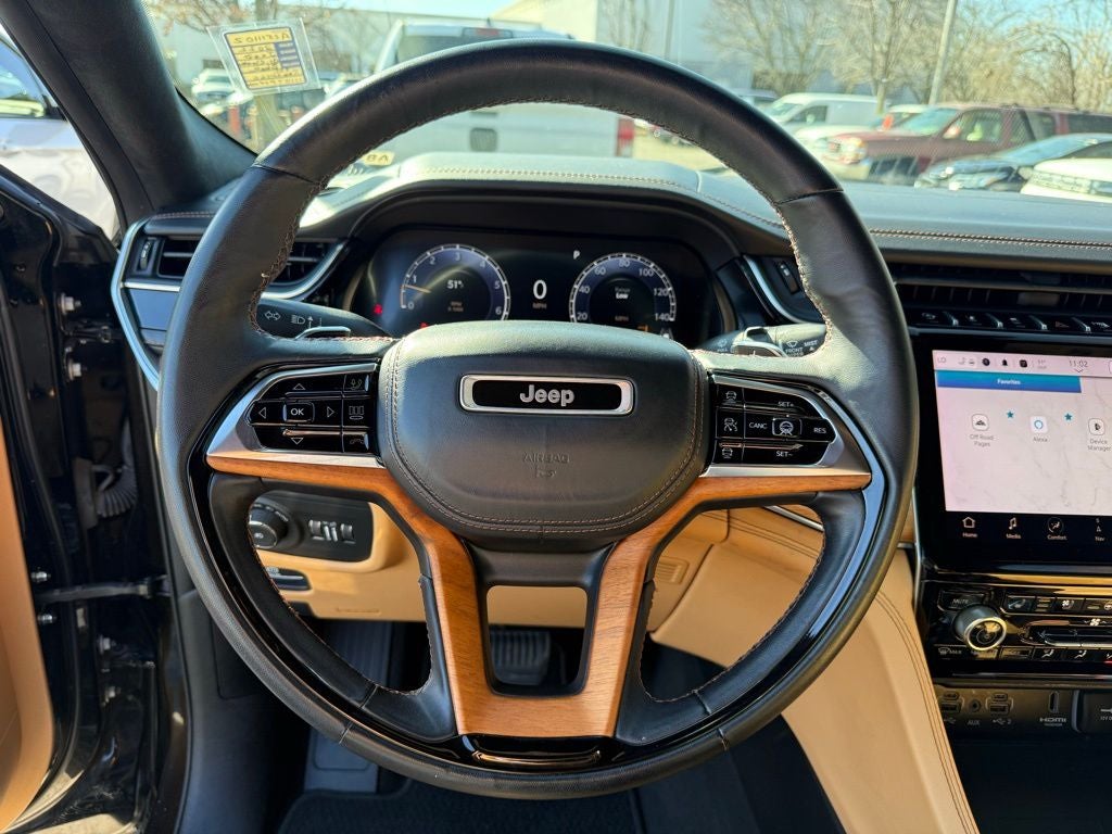2022 Jeep Grand Cherokee Summit TECH GROUP 5