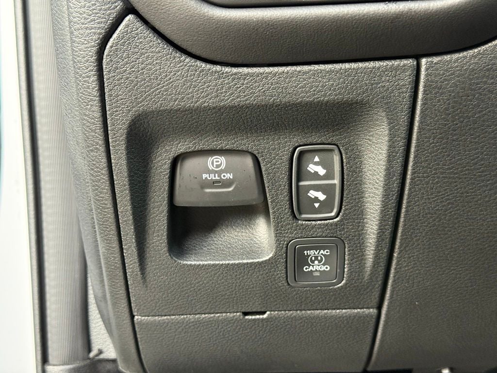 2026 RAM 1500 Limited LIKE NEW!