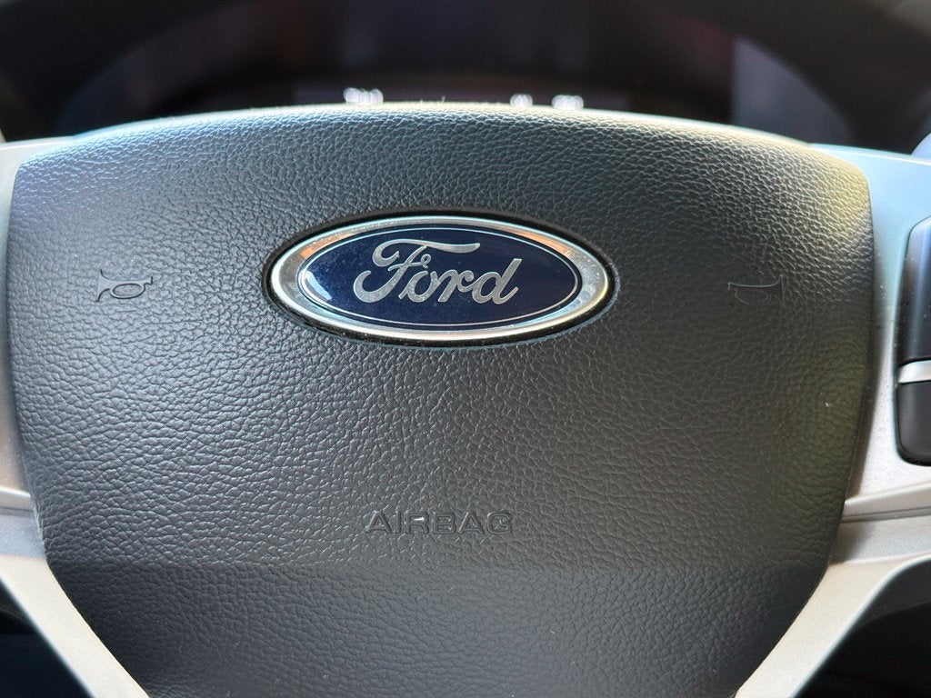 2022 Ford Explorer XLT - PANORAMIC SUNROOF / CLEAN CARFAX