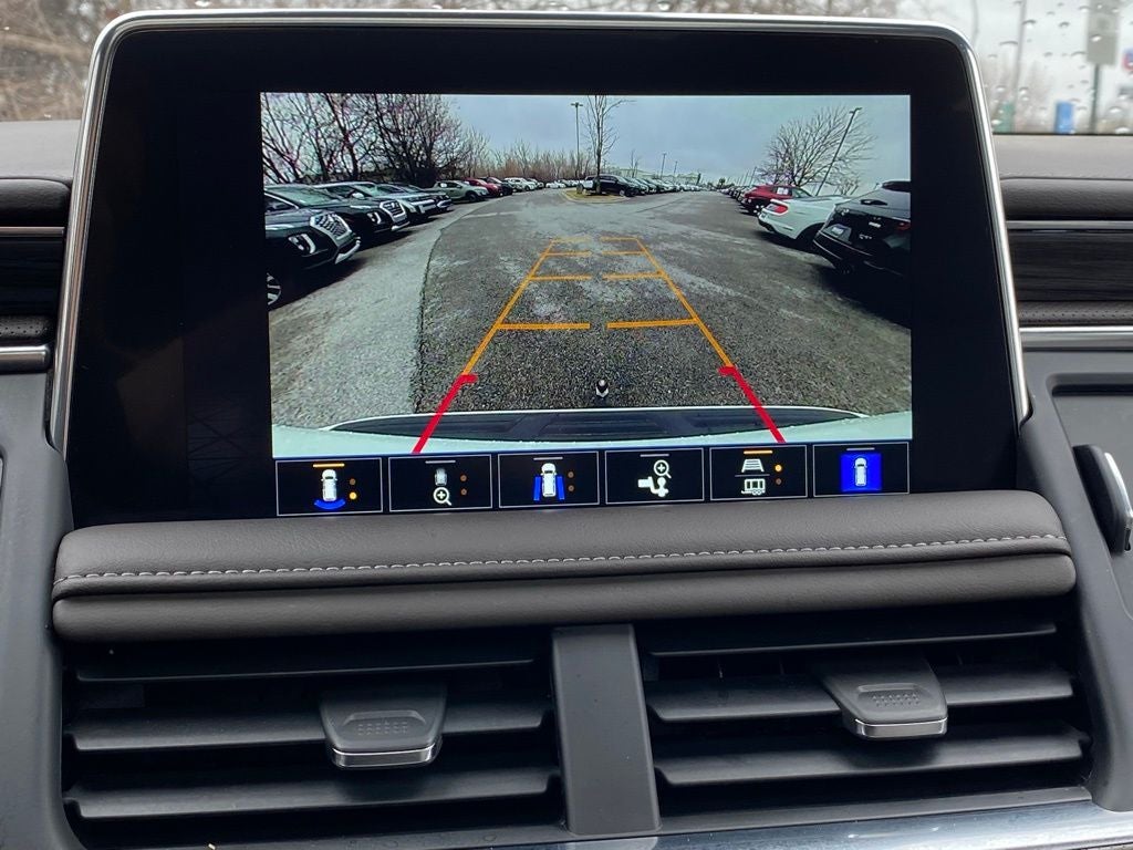 2023 GMC Yukon SLT