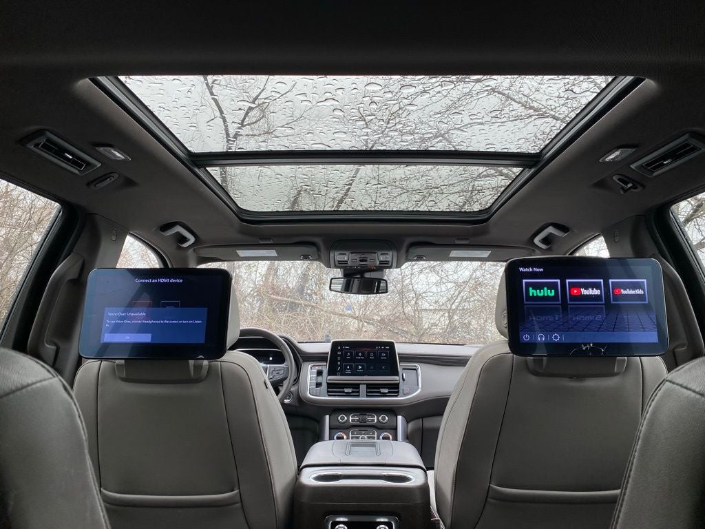 2023 GMC Yukon SLT