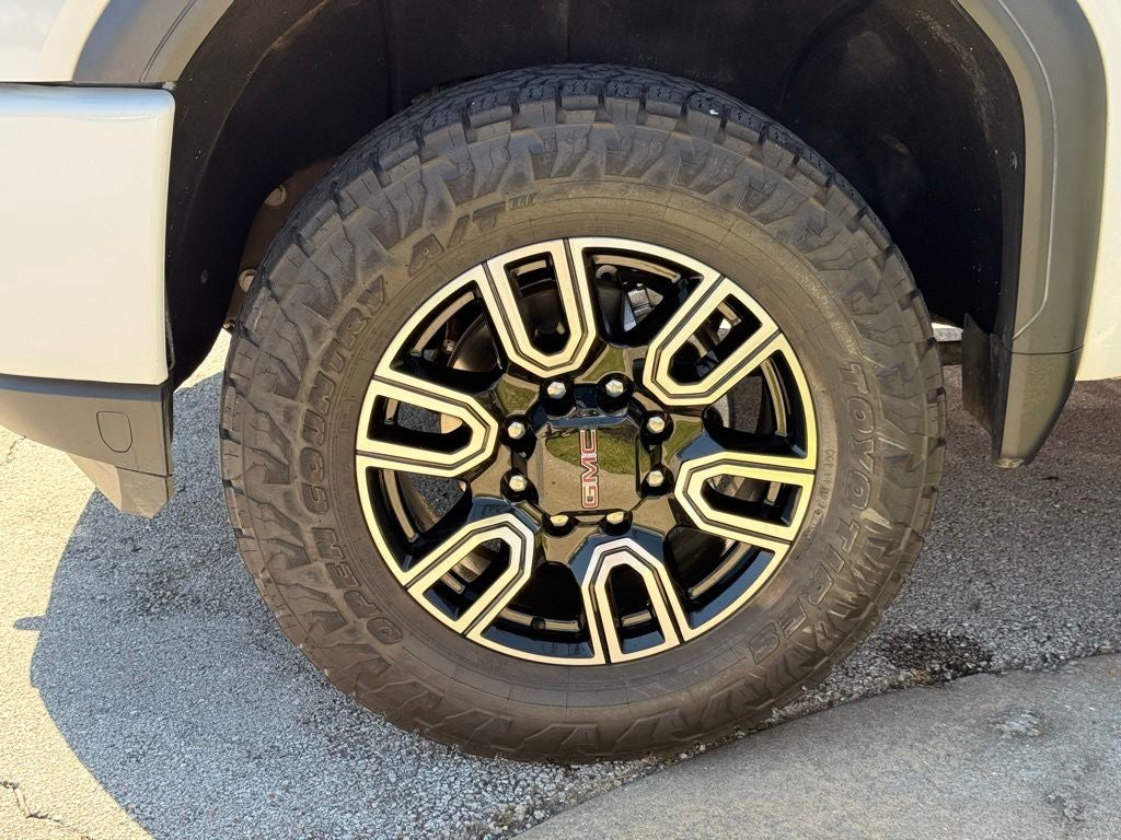 2022 GMC Sierra 2500HD AT4 ONE OWNER CLEAN CARFAX