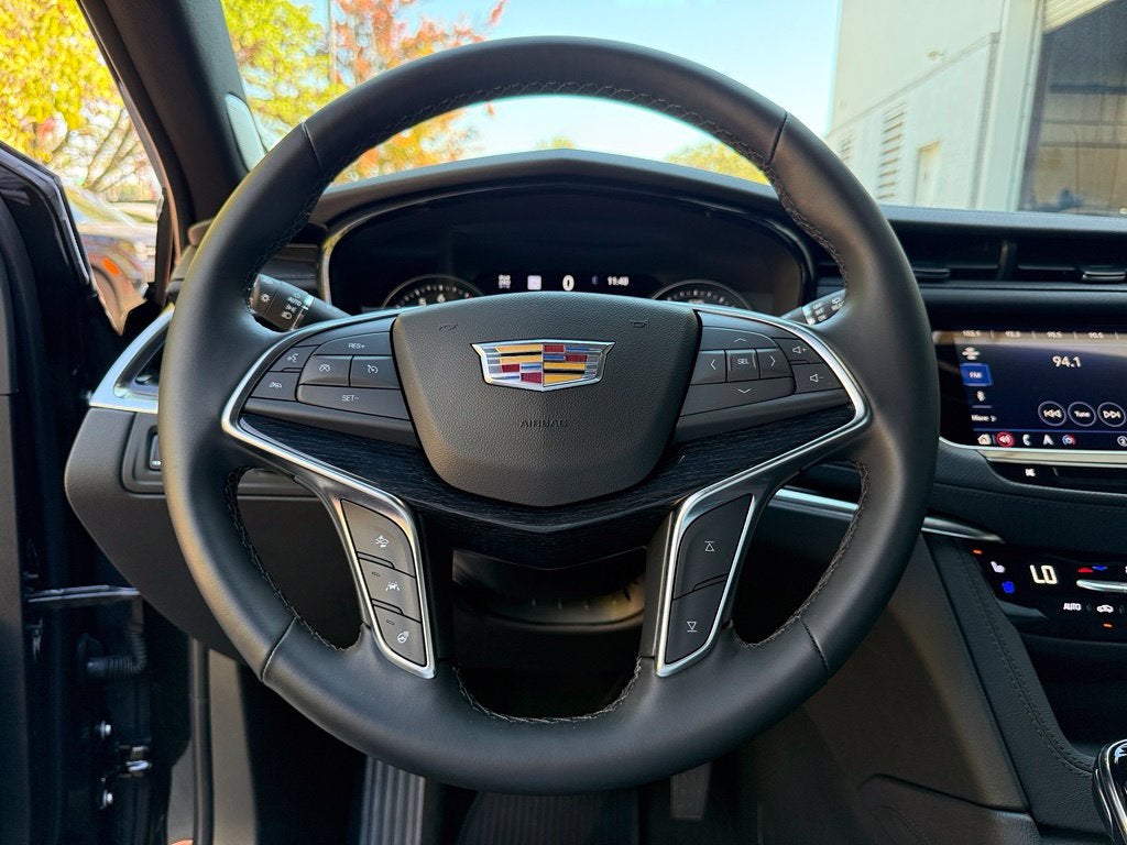 2026 Cadillac XT5 Premium Luxury - AWD / SUNROOF / ONE OWNER