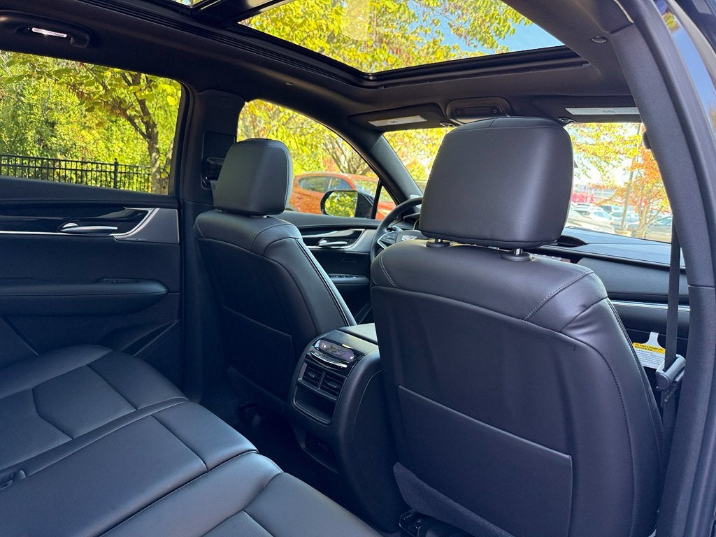 2026 Cadillac XT5 Premium Luxury - AWD / SUNROOF / ONE OWNER