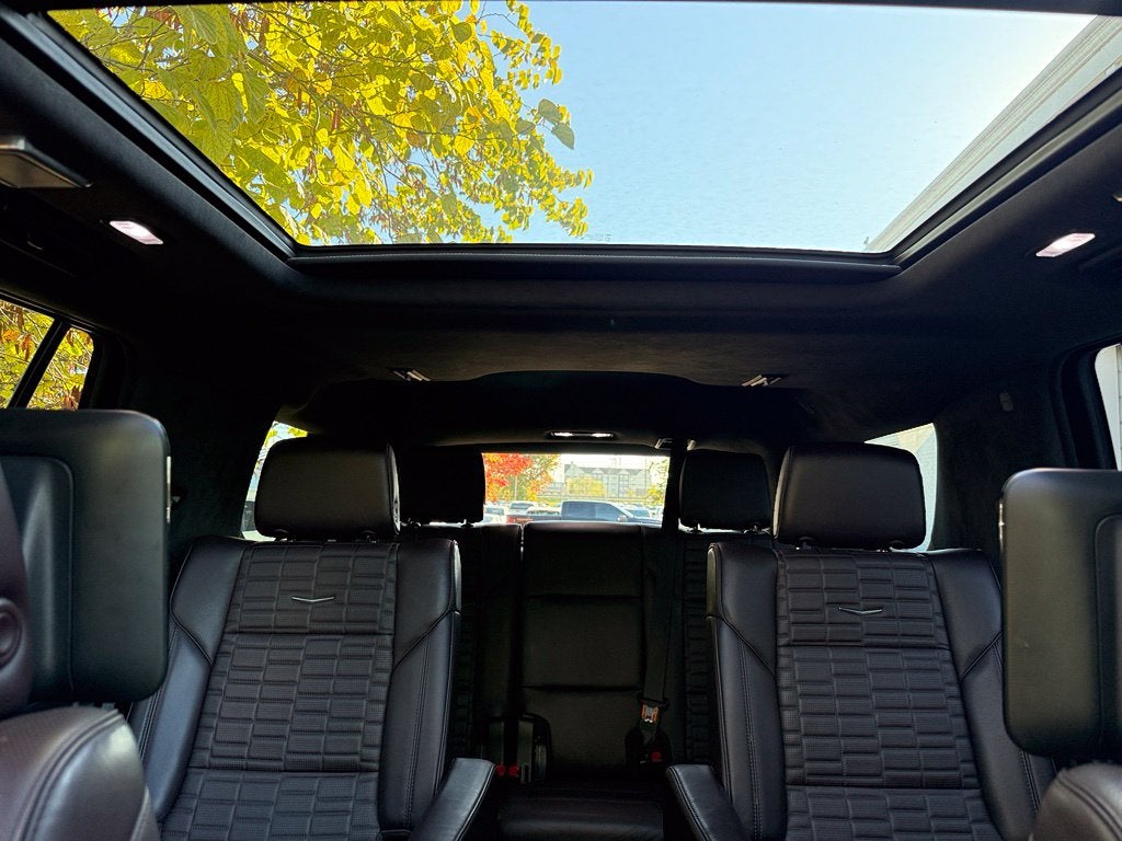 2023 Cadillac Escalade Premium Luxury Platinum - AWD / PANO SUNROOF / CLEAN CARFAX