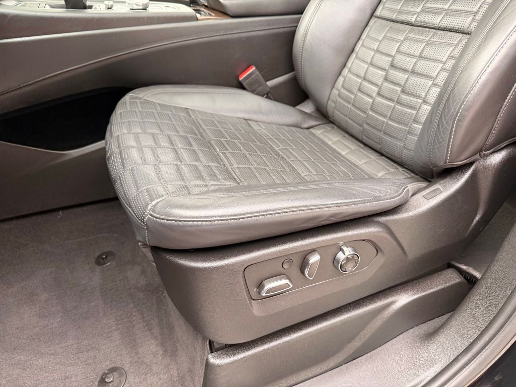 2023 Cadillac Escalade Premium Luxury Platinum
