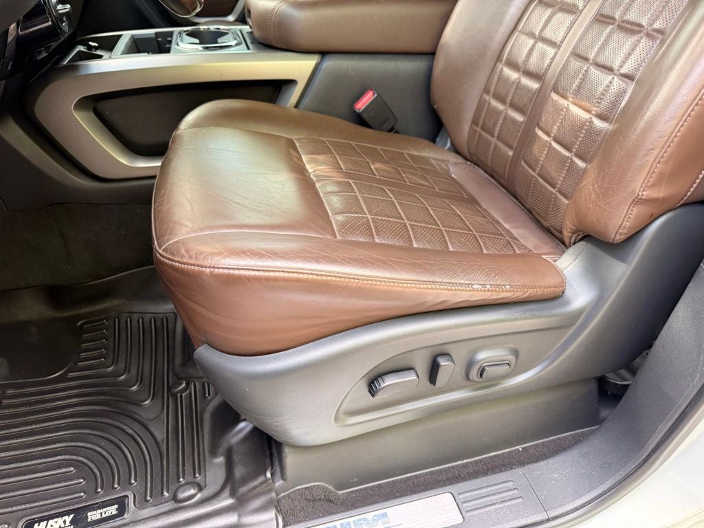 2020 Nissan Titan Platinum Reserve NICE TRUCK