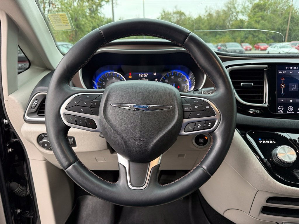 2018 Chrysler Pacifica Touring L - CLEAN CARFAX