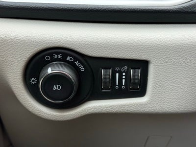 2017 Chrysler Pacifica Touring L LOW PRICED VAN!