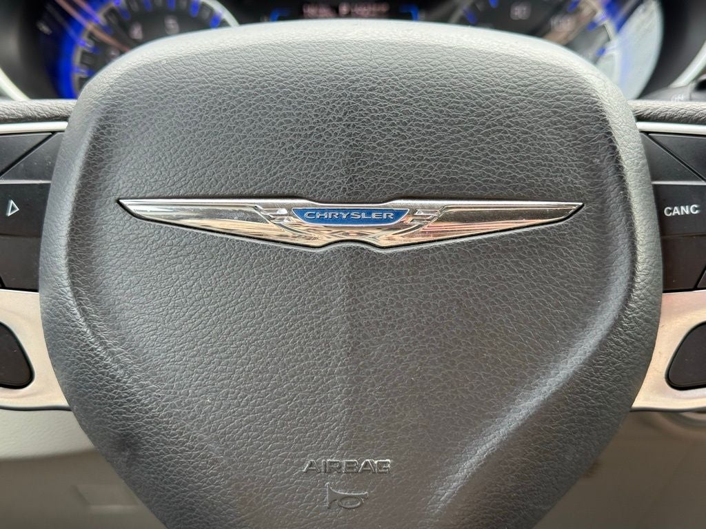 2017 Chrysler Pacifica Touring L LOW PRICED VAN!