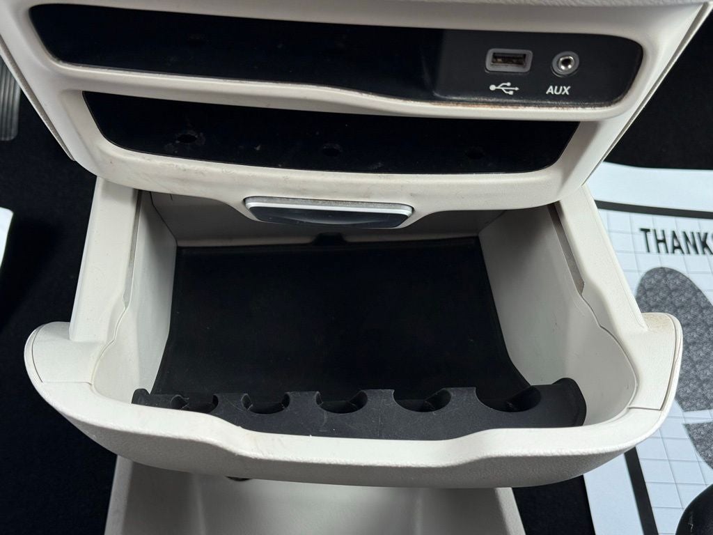 2017 Chrysler Pacifica Touring L LOW PRICED VAN!