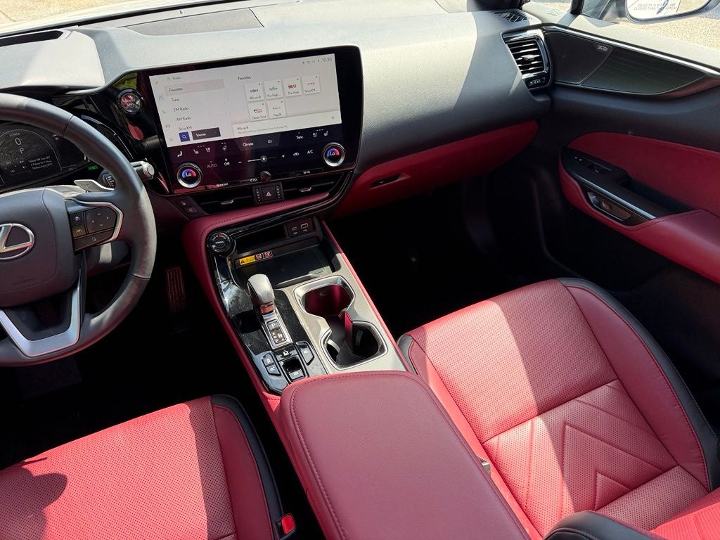 2025 Lexus NX 350h Luxury LIKE NEW!!