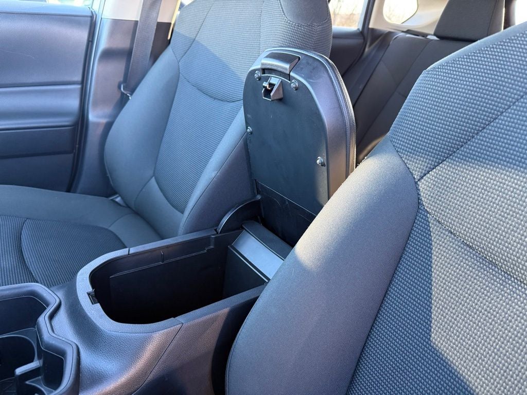 2024 Toyota RAV4 LE CLEAN CARFAX