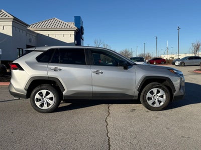 2024 Toyota RAV4 LE CLEAN CARFAX