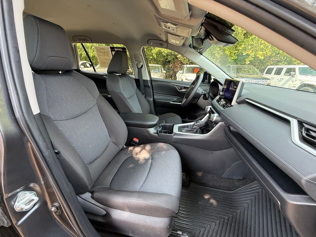 2024 Toyota RAV4 XLE - AWD