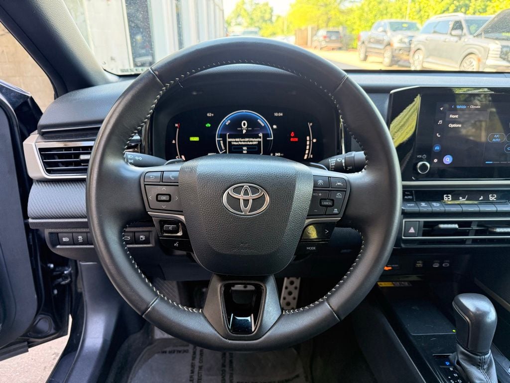2025 Toyota Camry SE 1 OWNER CARFAX