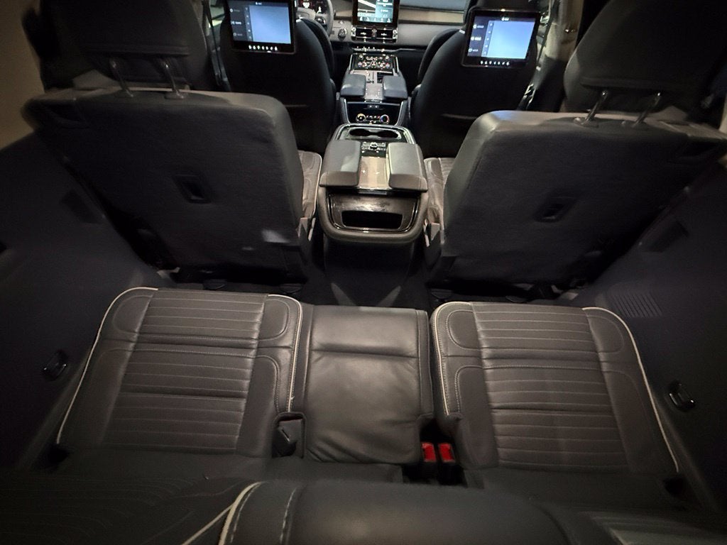 2019 Lincoln Navigator L Black Label - $103,555 MSRP / 4WD / PANORAMIC SUNROOF