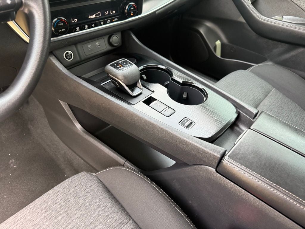 2023 Nissan Rogue SV HEATED MIRRORS