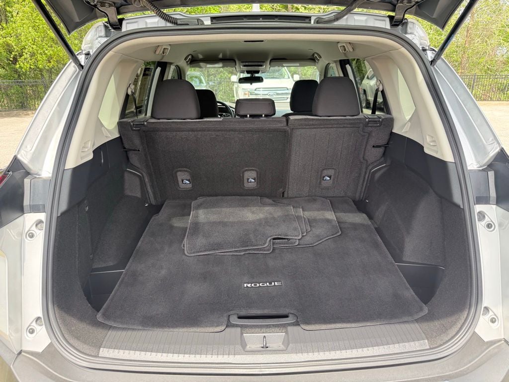 2023 Nissan Rogue SV HEATED MIRRORS