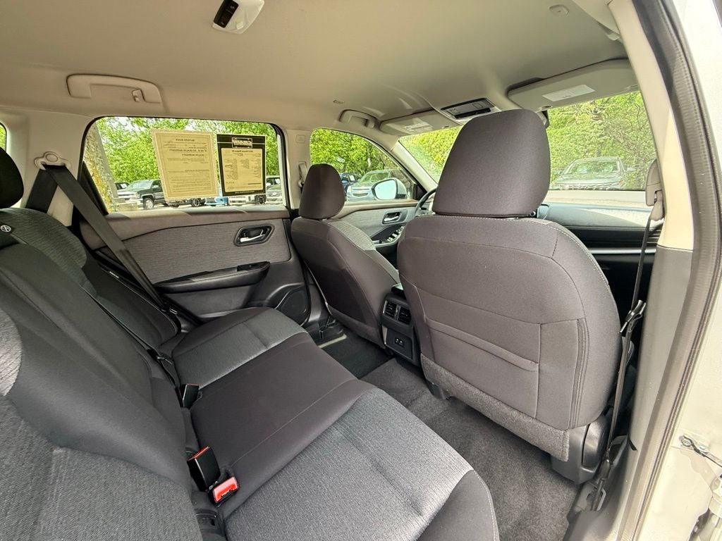 2023 Nissan Rogue SV HEATED MIRRORS