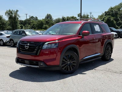 2023 Nissan Pathfinder Platinum