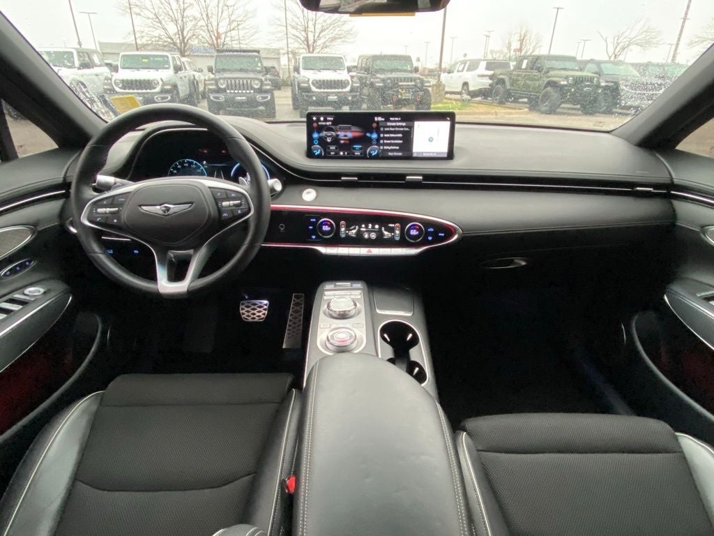 2025 Genesis GV70 2.5T