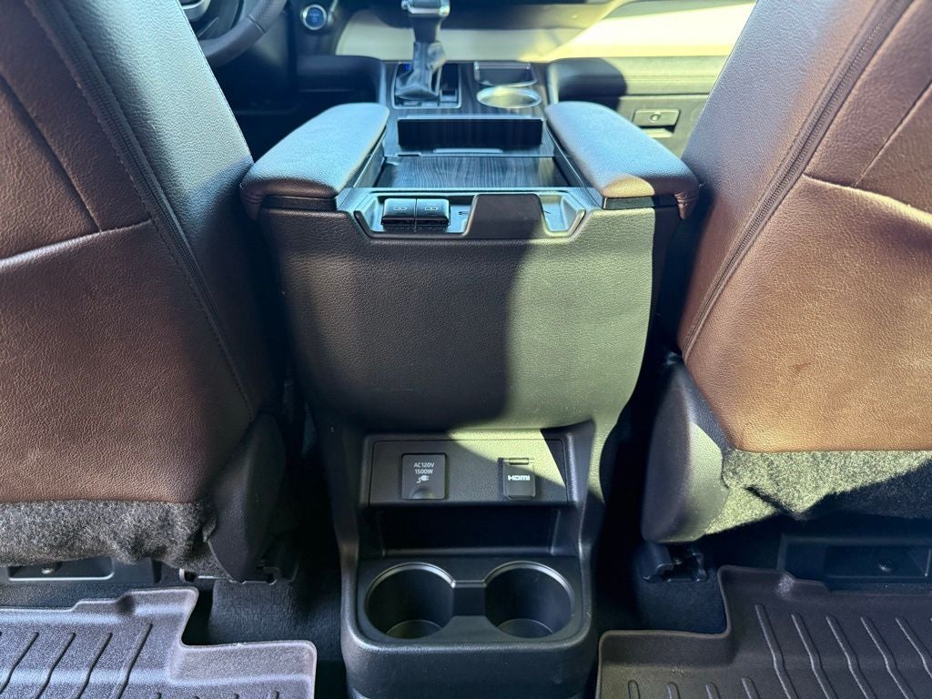 2024 Toyota Sienna Platinum 7 Passenger