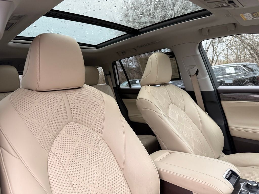 2022 Toyota Highlander Platinum