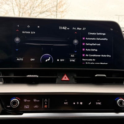 2025 Kia Sportage EX LOW MILEAGE