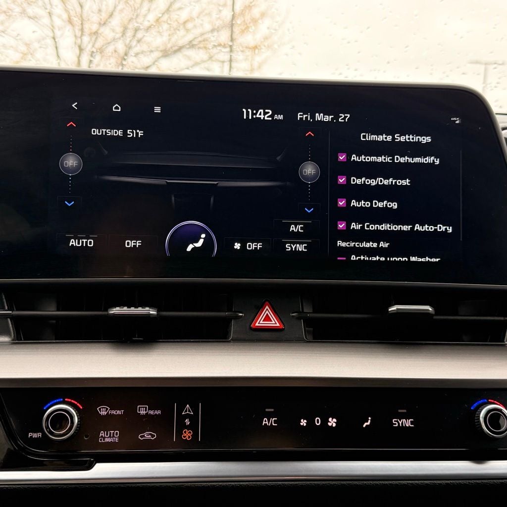 2025 Kia Sportage EX LOW MILEAGE