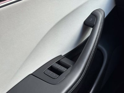 2025 Tesla Model 3 Long Range - CARFAX ONE OWNER