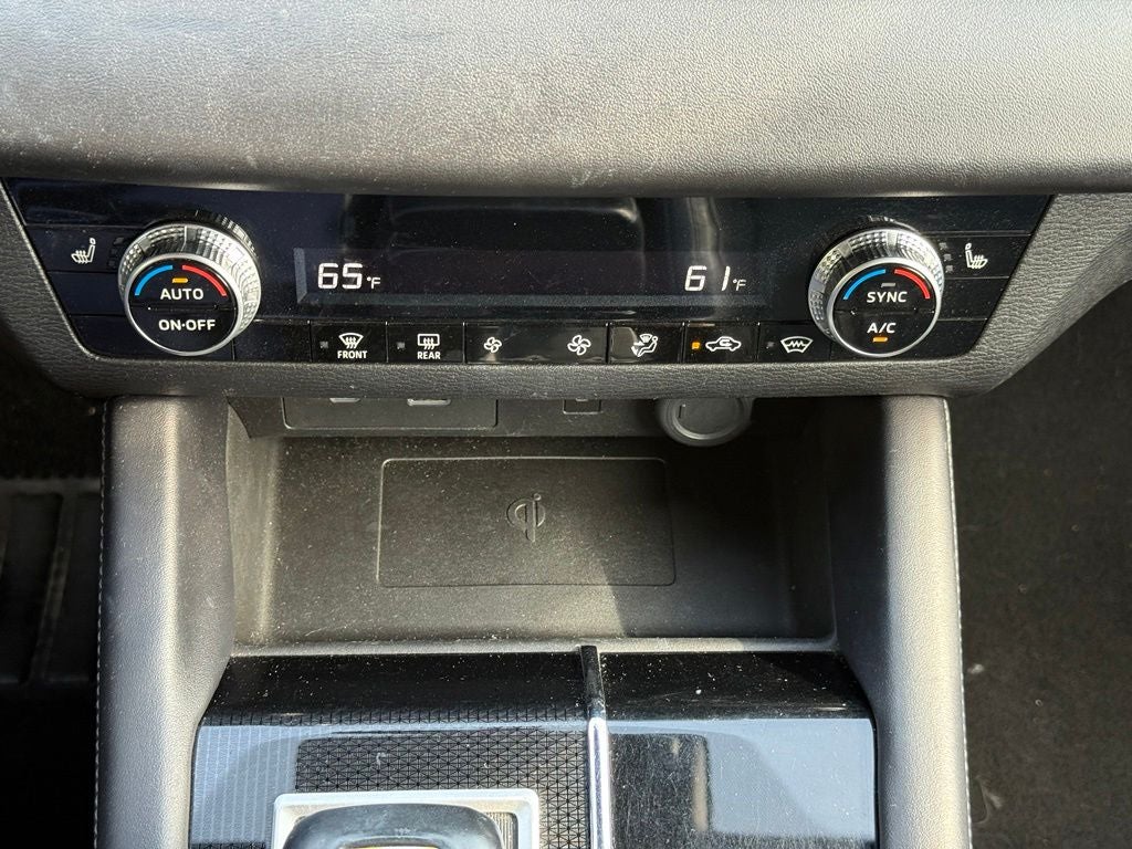 2022 Mitsubishi Outlander Black Edition