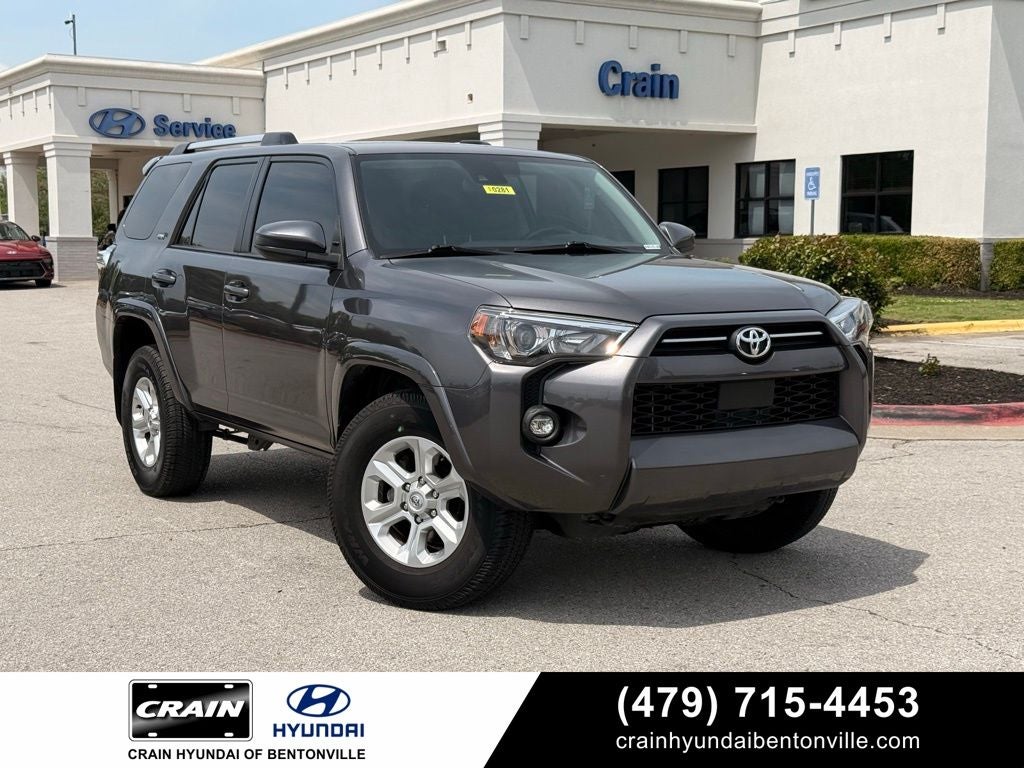 2023 Toyota 4Runner SR5 CARPLAY