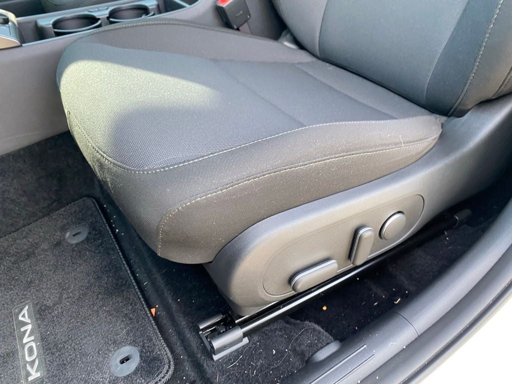 2025 Hyundai Kona SEL Convenience