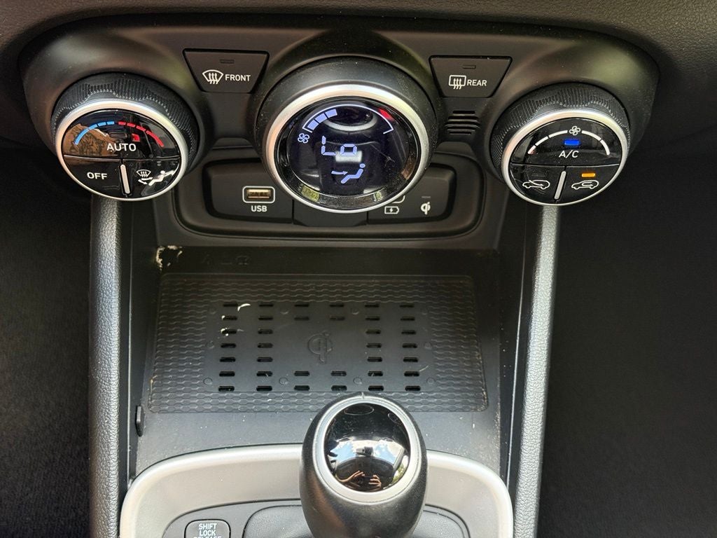 2026 Hyundai Venue SEL - HYUNDAI CPO / CLEAN CARFAX / SUNROOF
