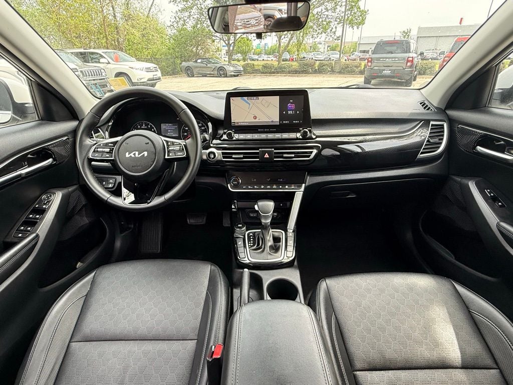 2022 Kia Seltos EX