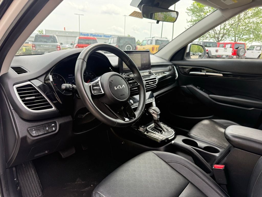 2022 Kia Seltos EX