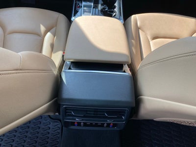 2022 Audi Q8 55 Premium Plus quattro