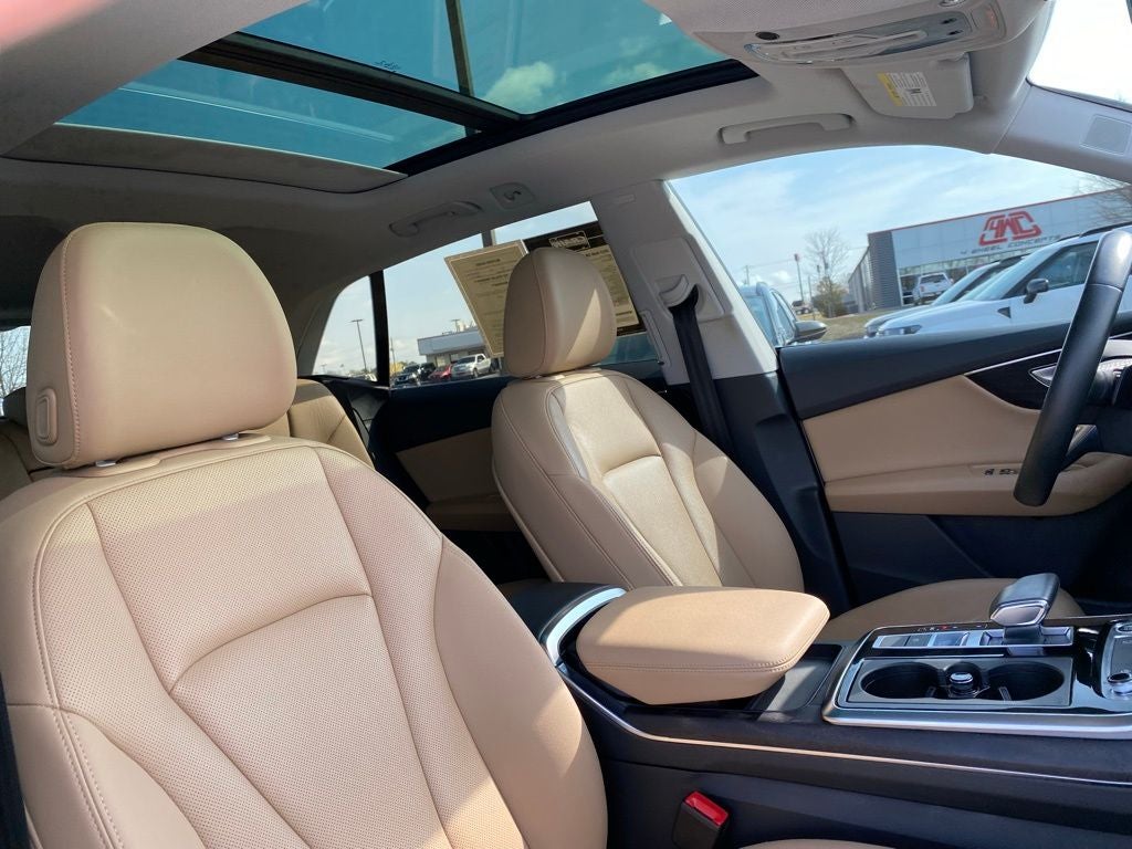 2022 Audi Q8 55 Premium Plus quattro