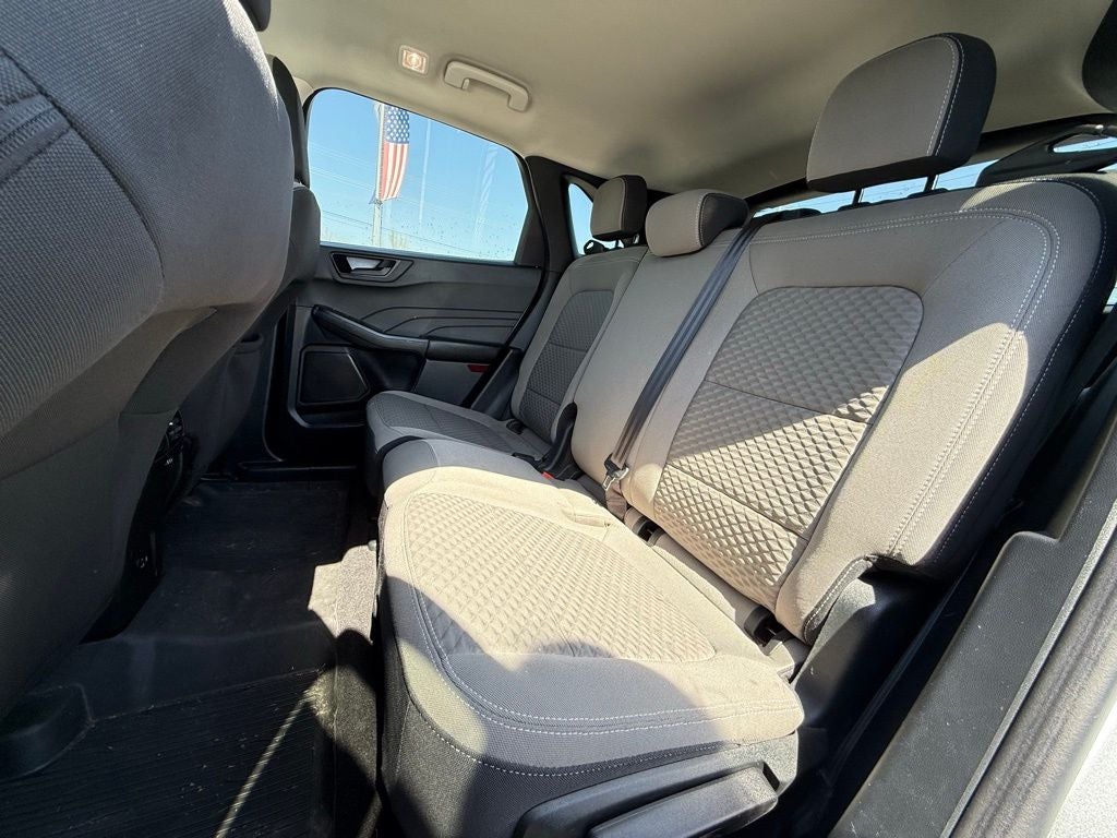 2022 Ford Escape Hybrid SE