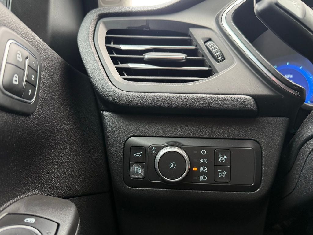 2021 Ford Escape Hybrid Titanium