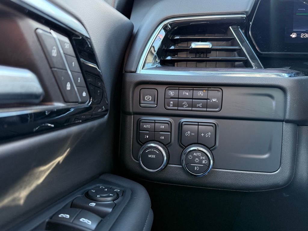 2025 Chevrolet Suburban Z71