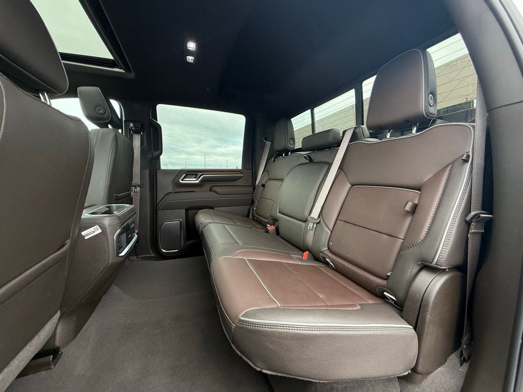 2024 GMC Sierra 2500HD Denali DENALI PREFERRED POWER STEPS,