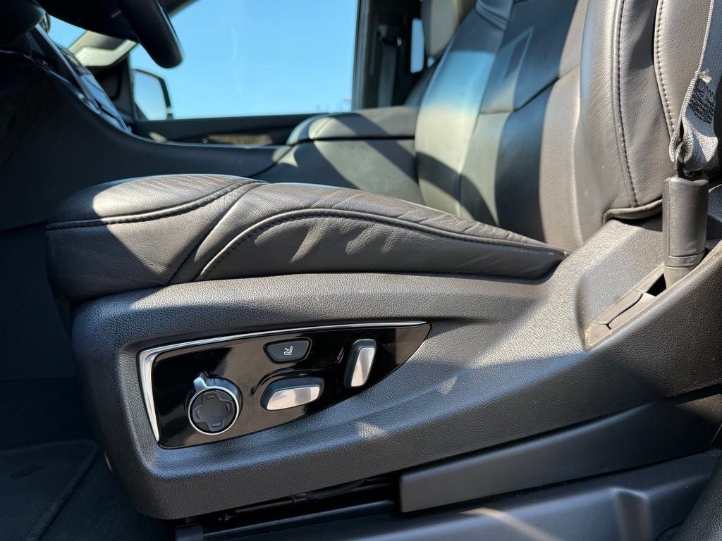 2019 Cadillac Escalade Platinum Edition
