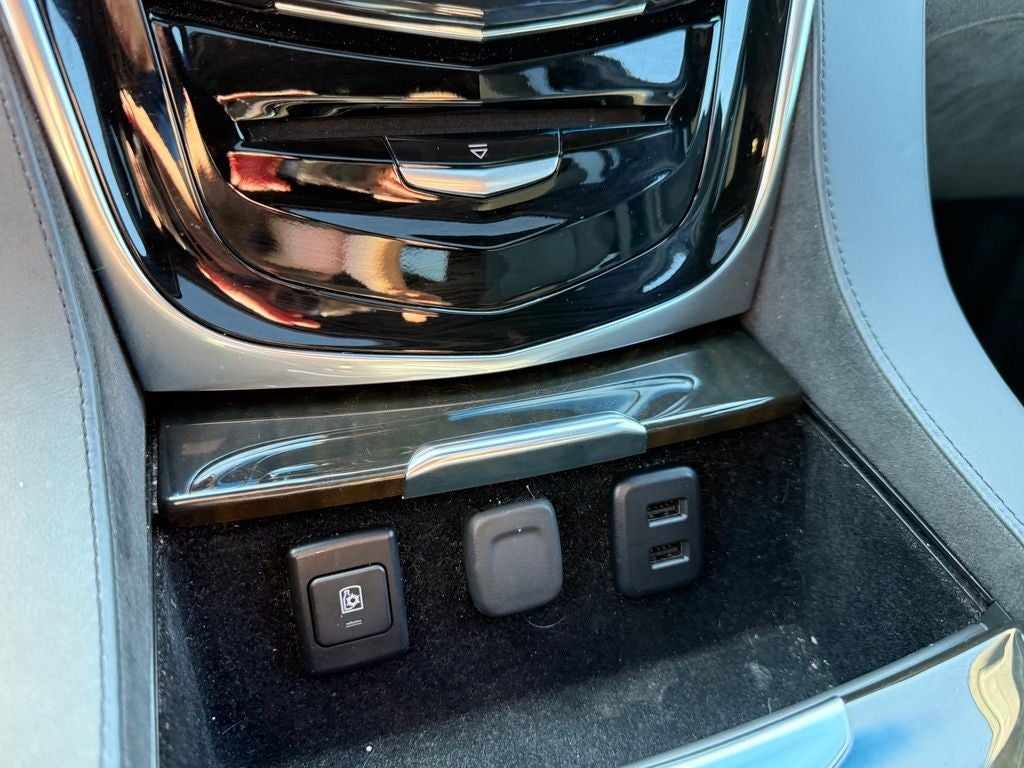 2019 Cadillac Escalade Platinum Edition