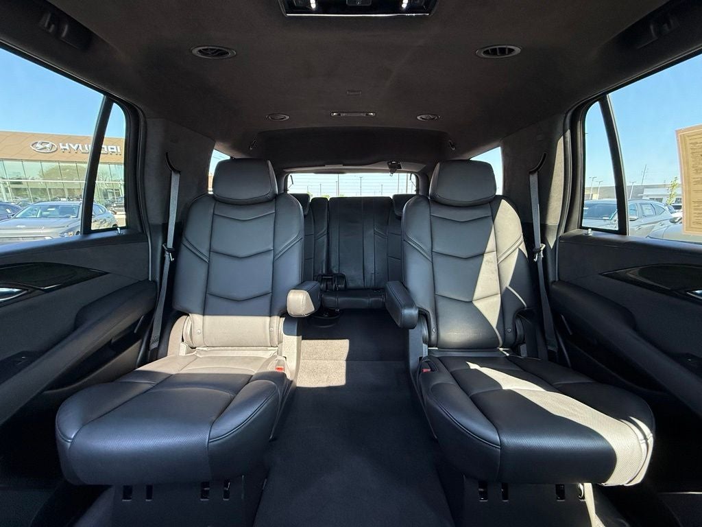 2019 Cadillac Escalade Platinum Edition