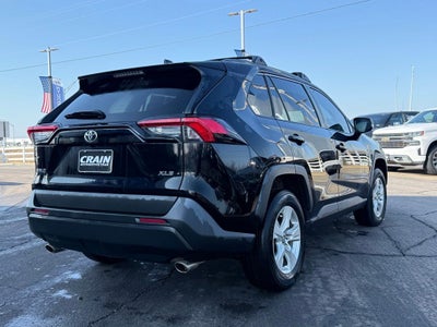 2020 Toyota RAV4 XLE